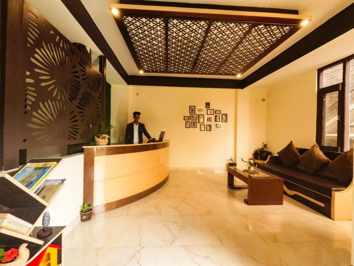 Hill House Manali -A Home In Mountains Buitenkant foto